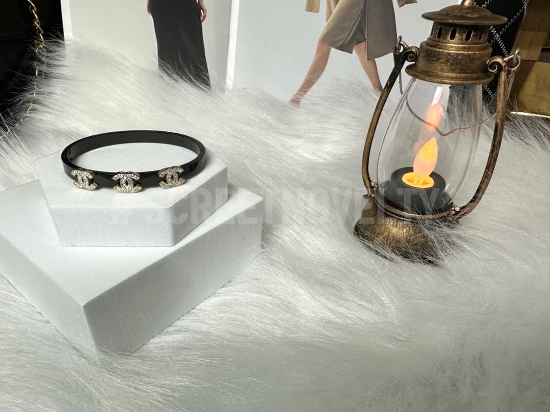 샤넬 골드 CC 포인트 크리스탈 팔찌 상품이미지5