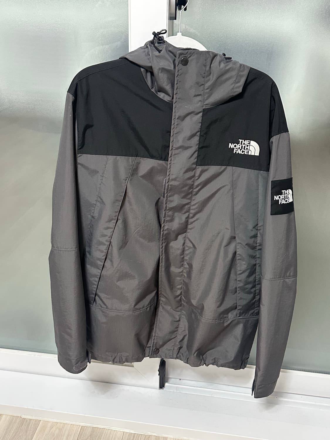 노스페이스 바람막이 상품이미지1