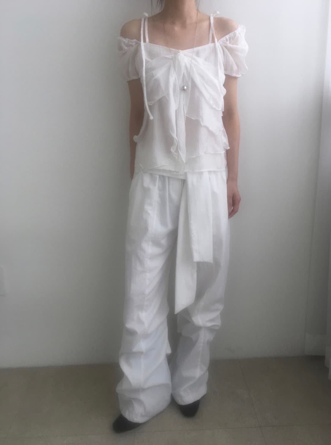 peony blouse white 상품이미지1