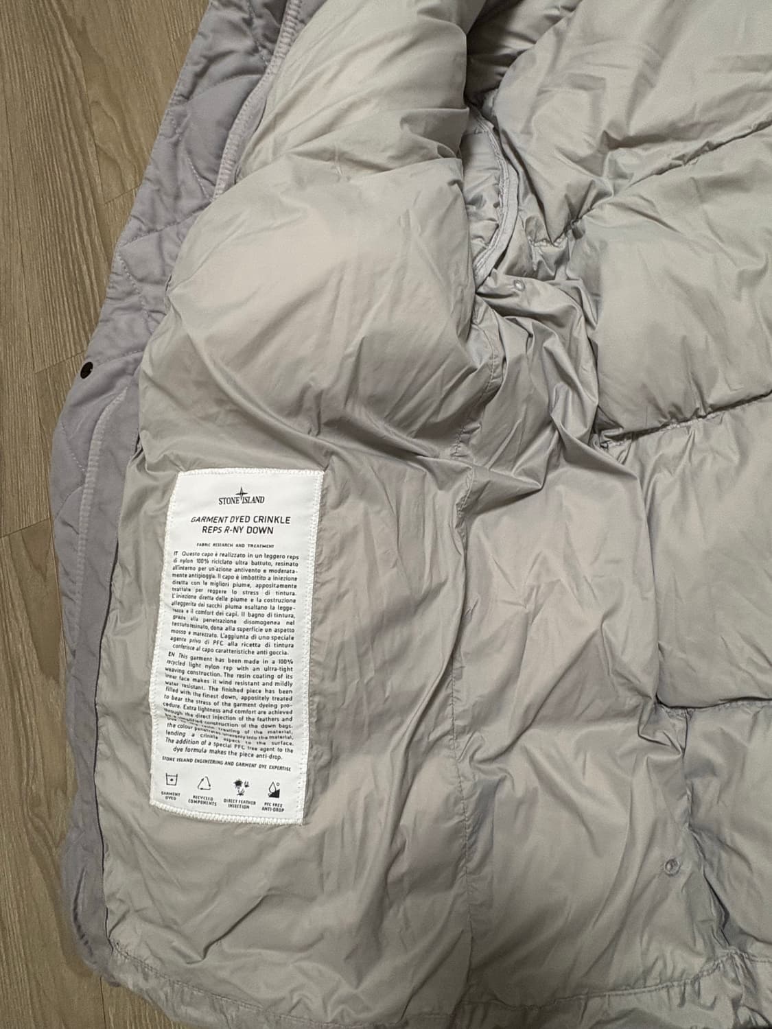 스톤아일랜드 크링클랩스 후드패딩 24FW (M) 상품이미지6