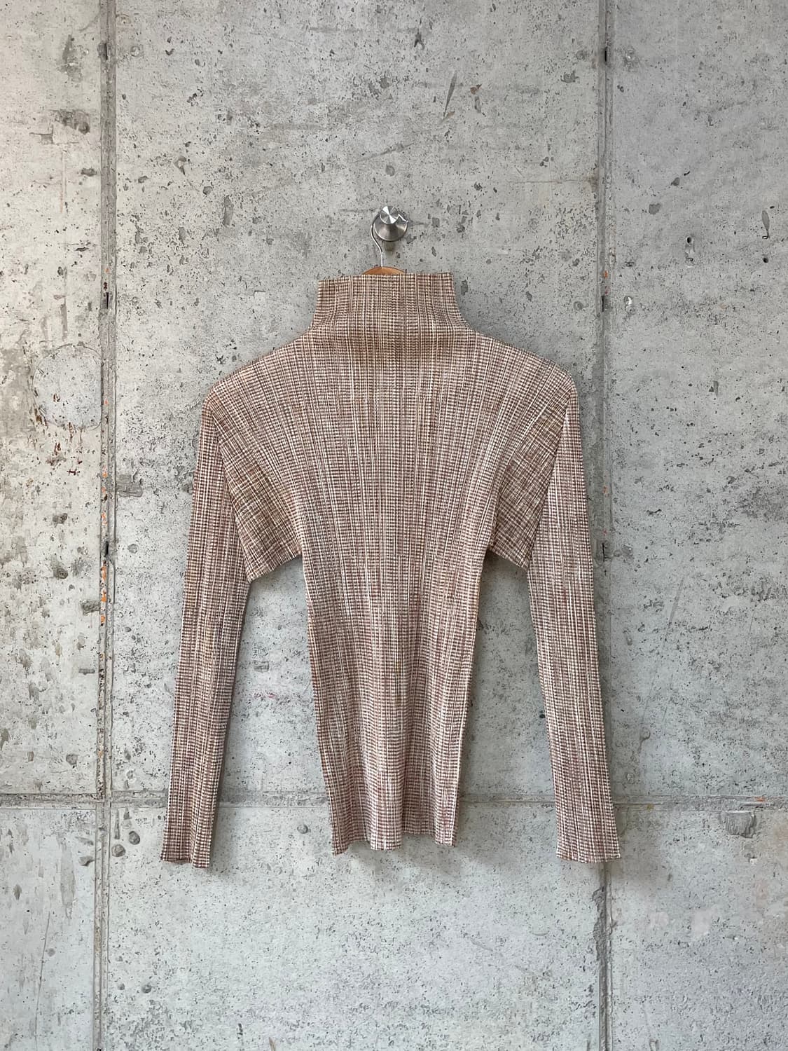 Issey Miyake 이세이미야케 하이넥 플리츠 탑 상품이미지2