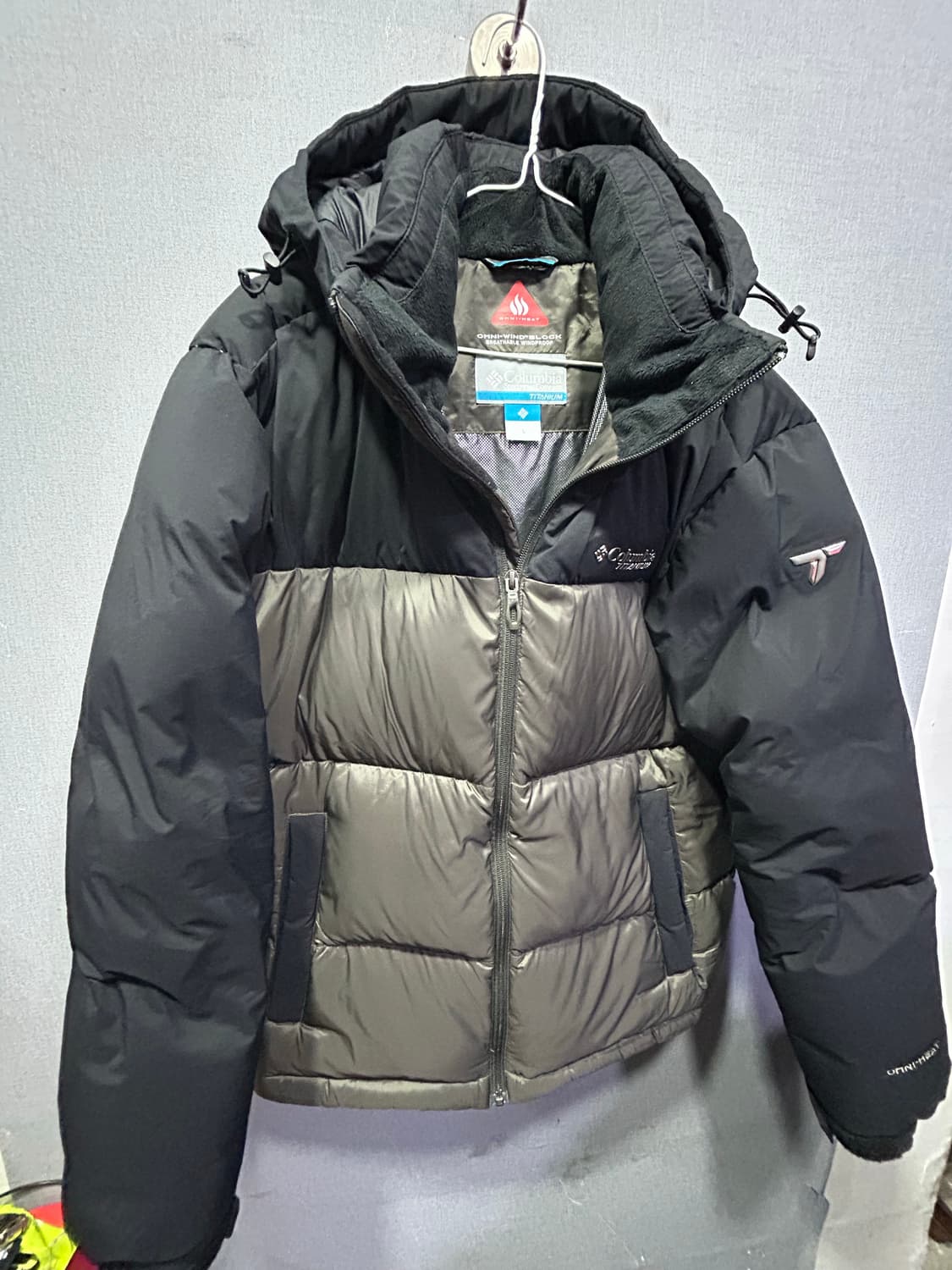 컬럼비아 티타늄 남성 패딩 L 상품이미지1