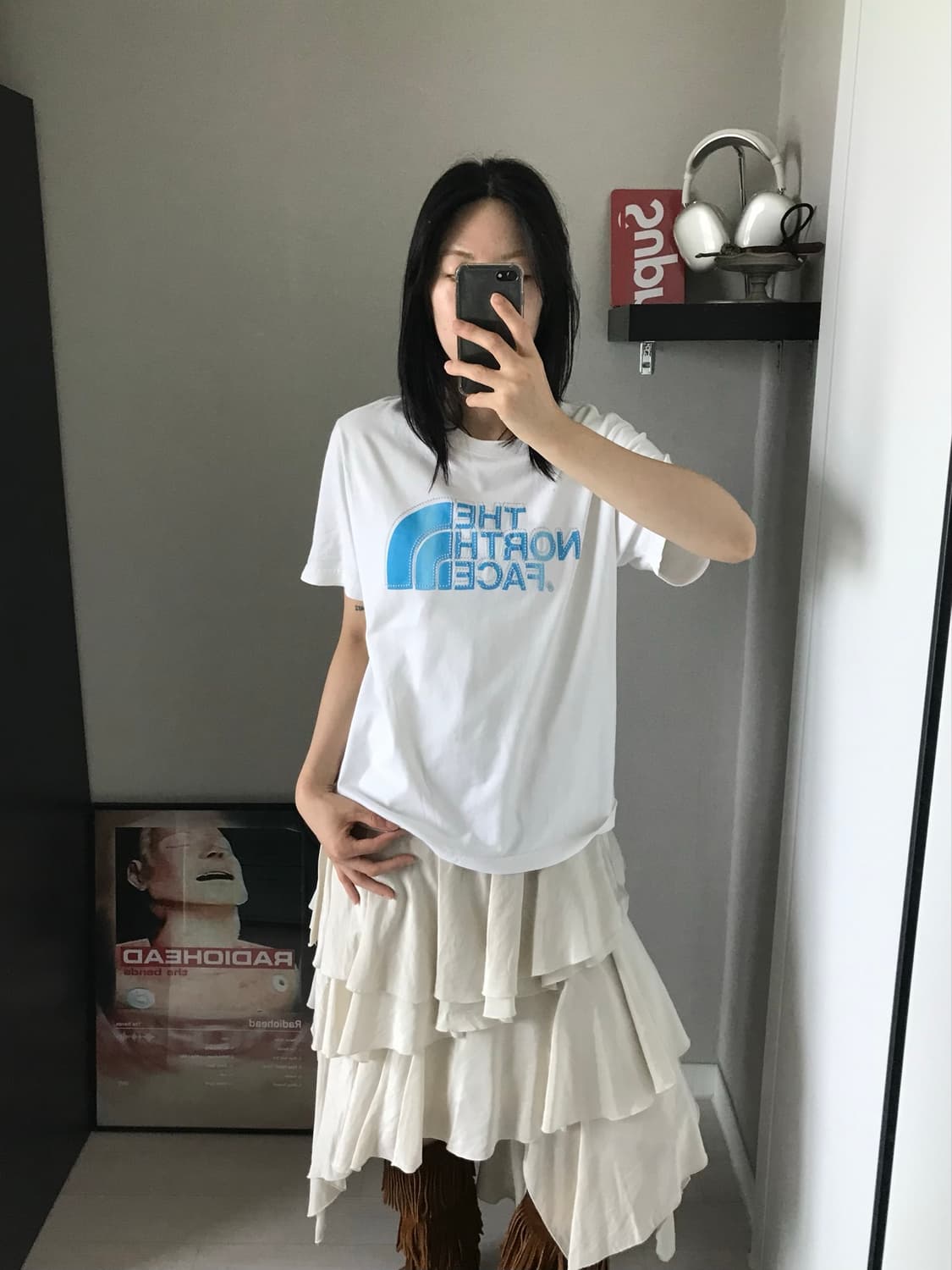 노스페이스 중앙 자수로고 화이트 반팔티 상품이미지1