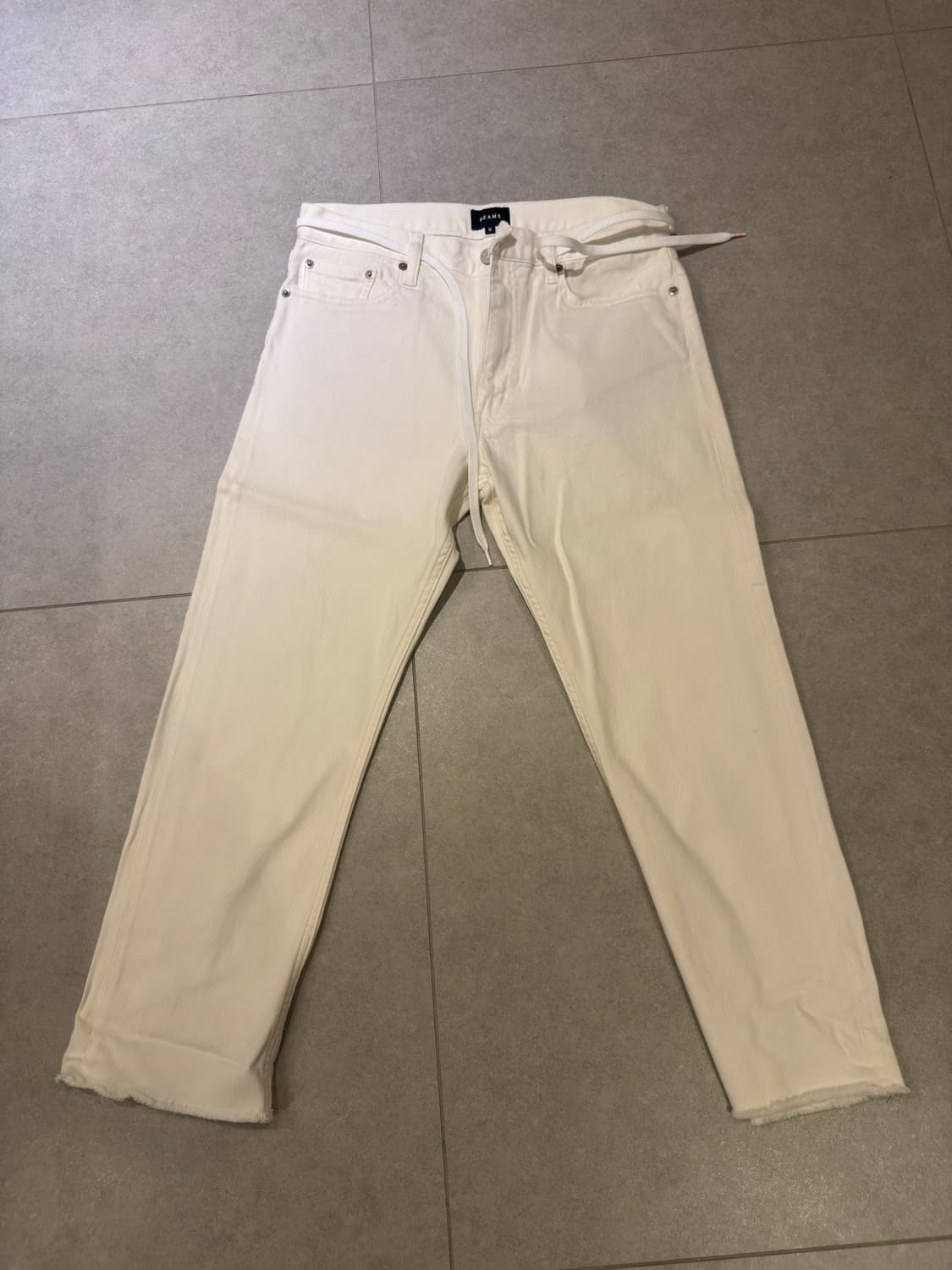 빔즈 화이트 팬츠 상품이미지1