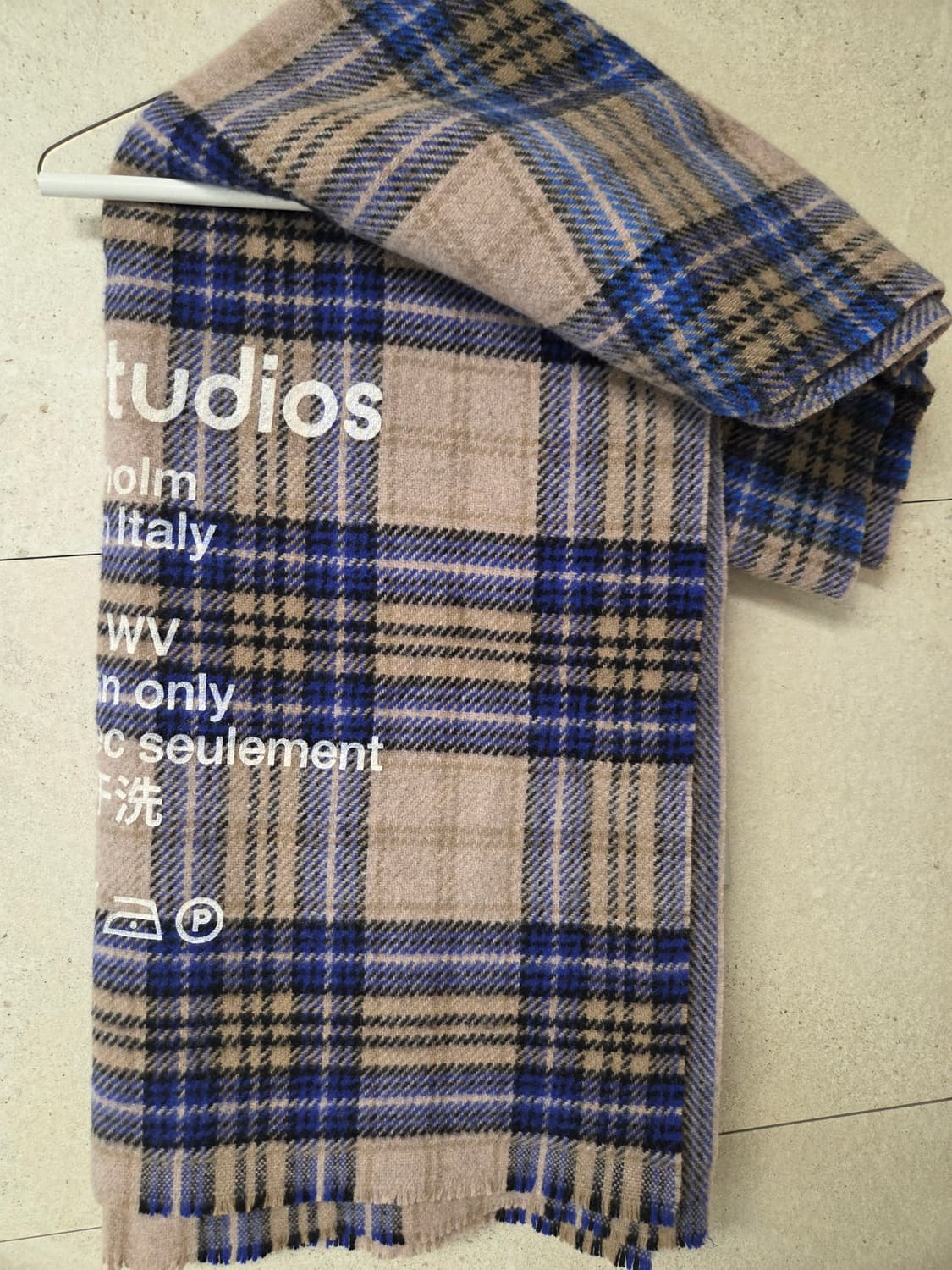 아크네 스튜디오 캐시어(Cassiar) 체크 머플러 스카프 상품이미지2