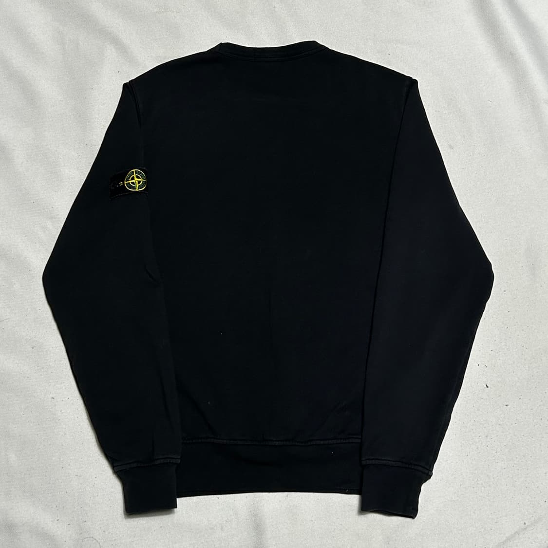 12 스톤아일랜드 블랙 롱슬리브 상품이미지3