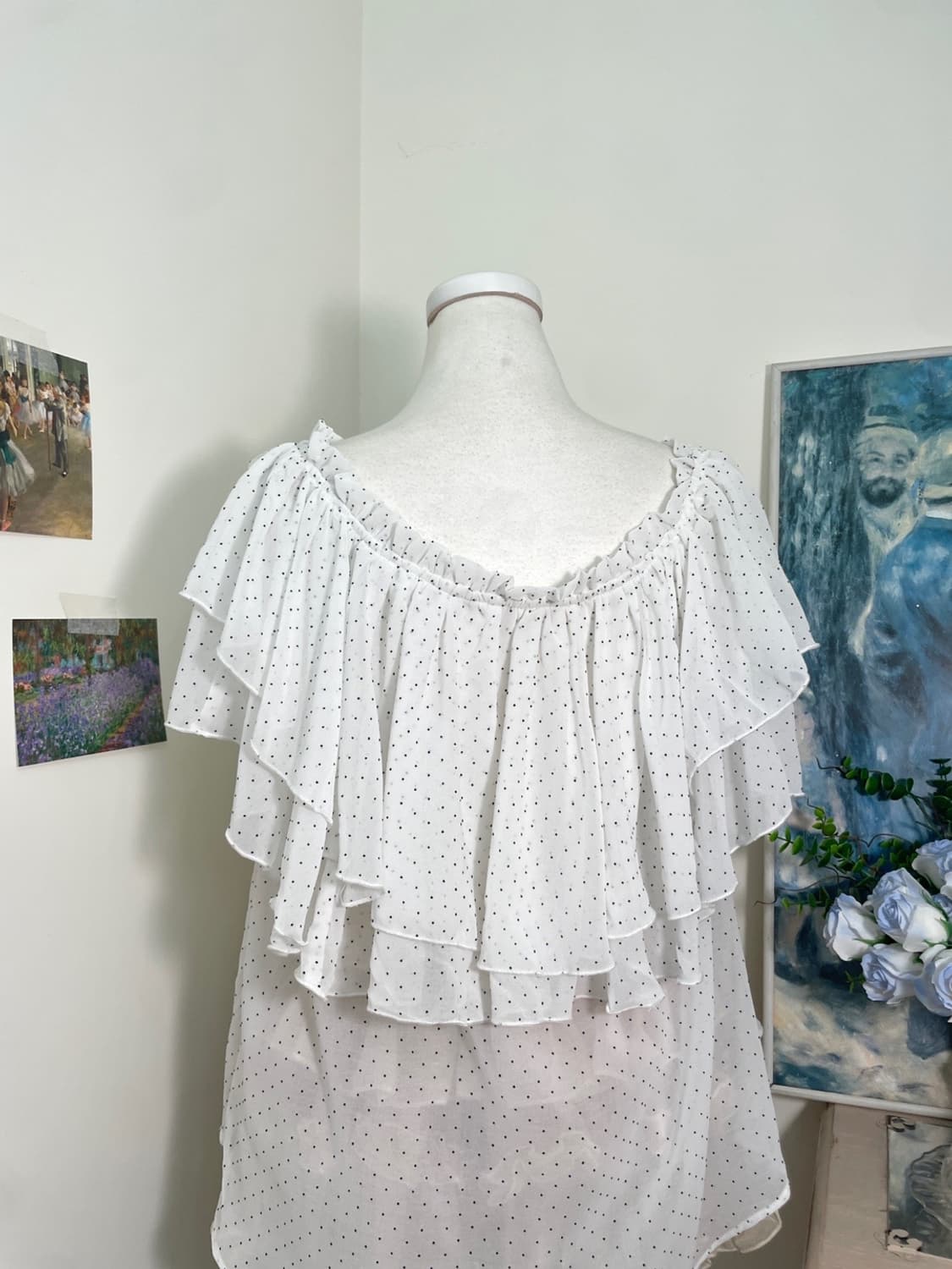 white dot ruffle button blouse 상품이미지4