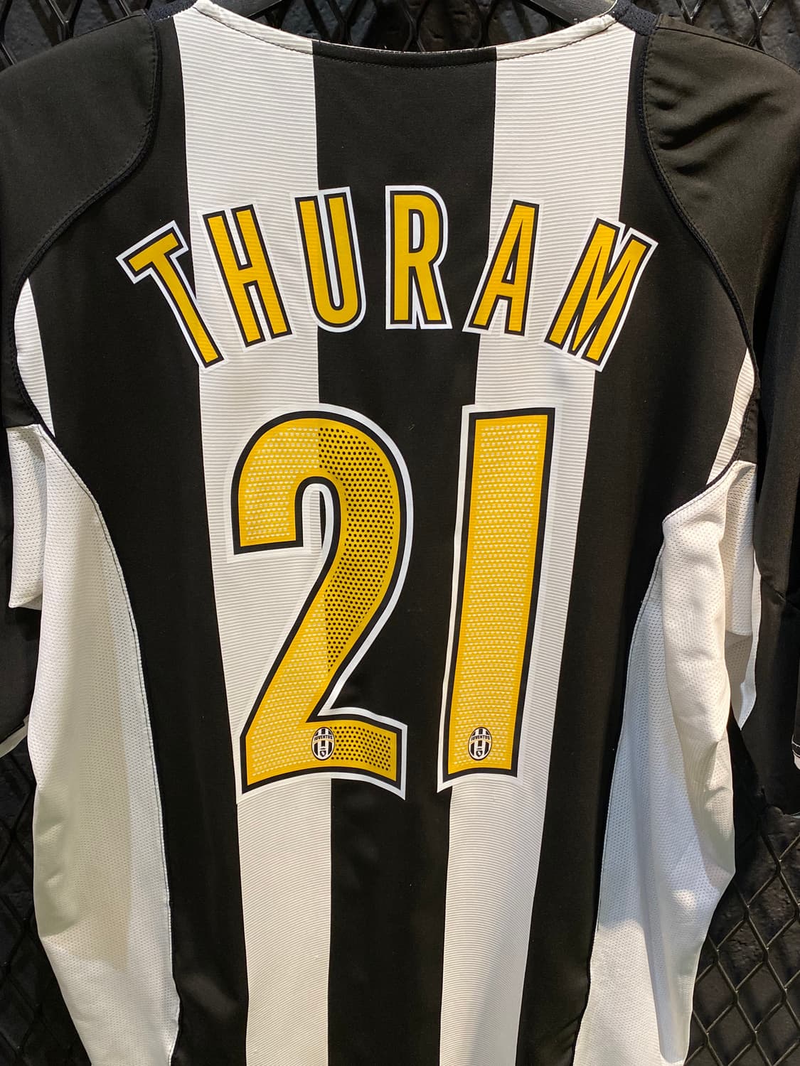 04/05 유벤투스 홈 튀람 (L) 상품이미지4