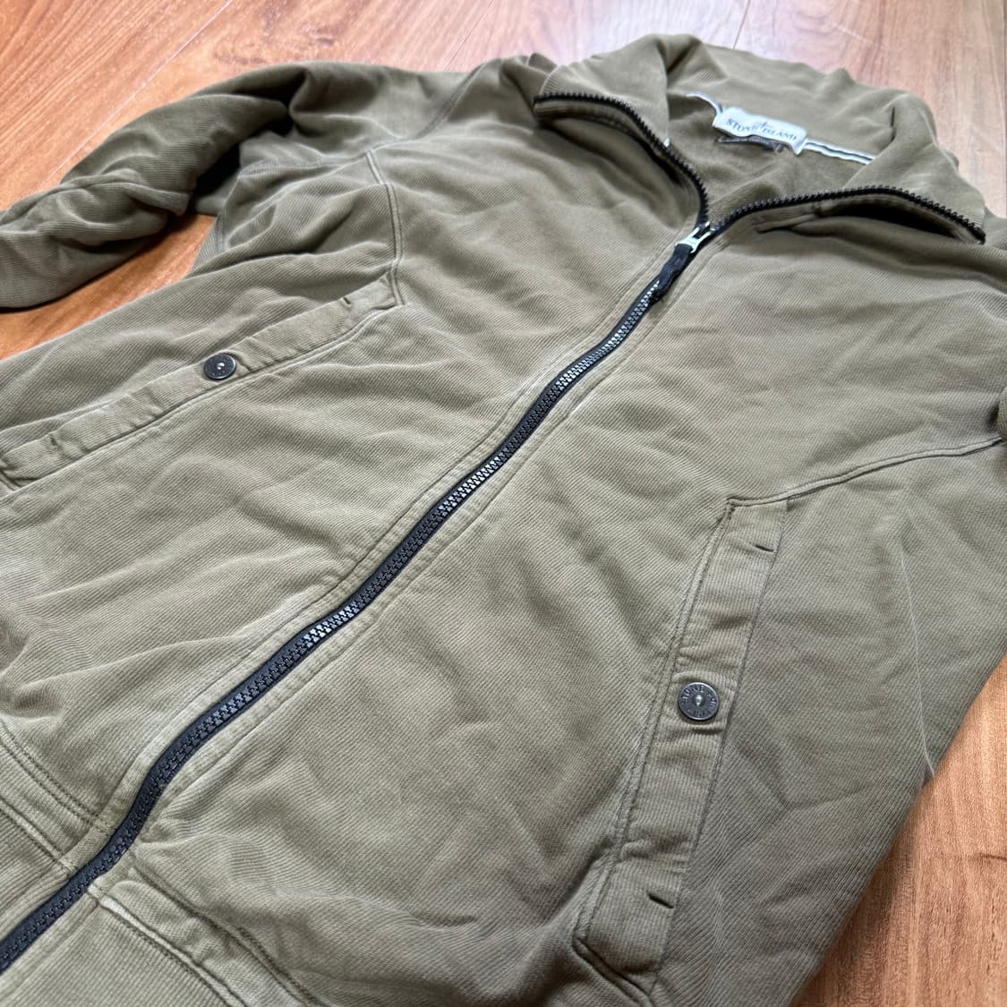 [L] 01SS 스톤아일랜드  카키 집업 상품이미지9