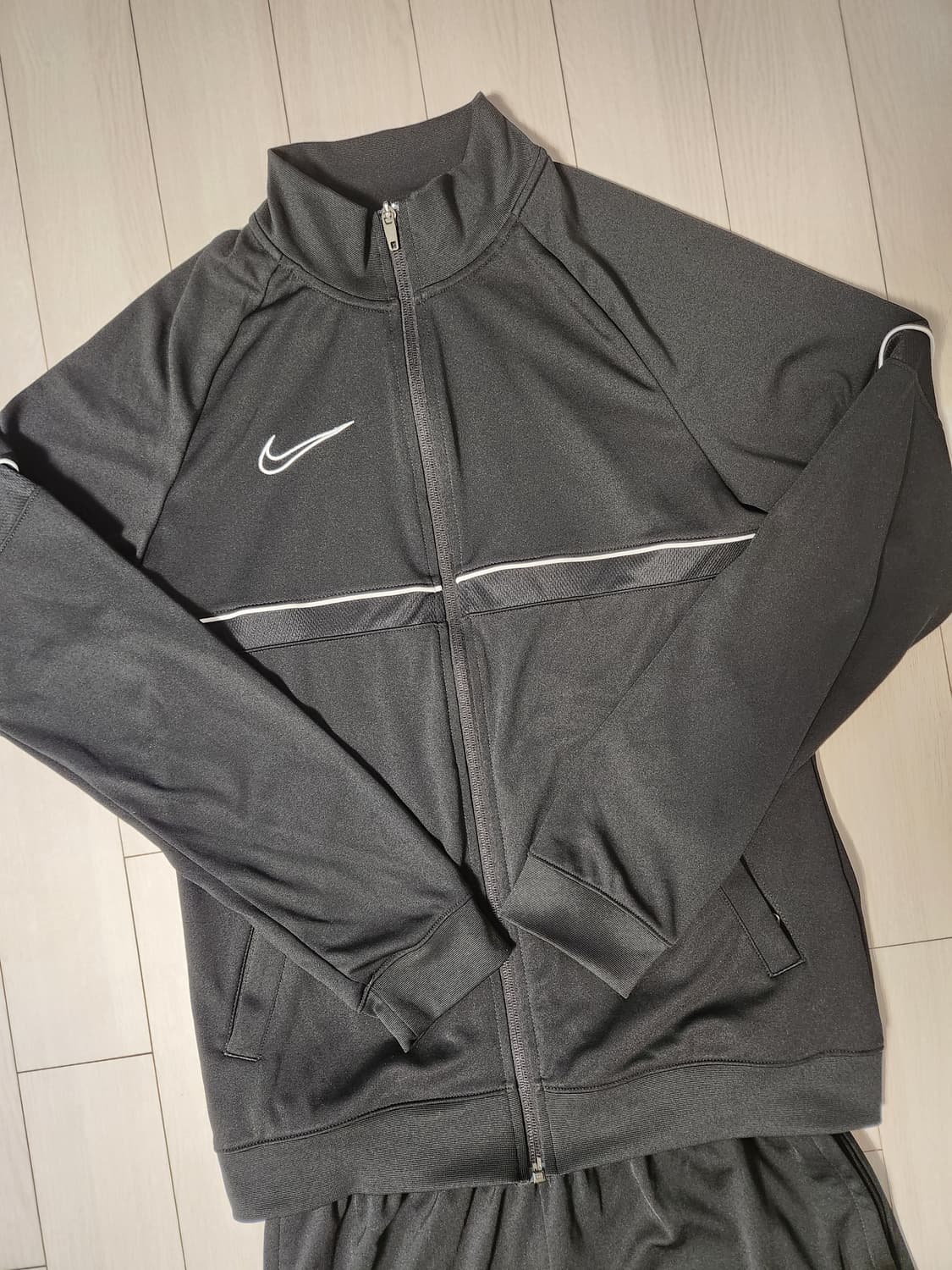 새상품급) 나이키 트레이닝복 드라이 핏 아카데미 트랙수트 트레이닝복 상하 상품이미지6