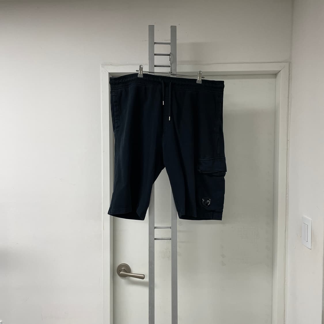 CP 컴퍼니 렌즈 반바지 블랙 XXXL 상품이미지1