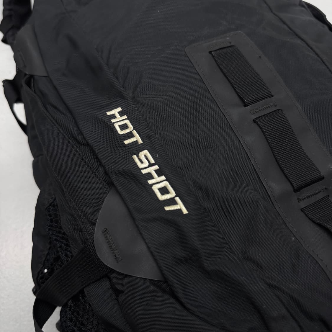 노스페이스 핫샷 고프코어 테크니컬 백팩 블랙 상품이미지5