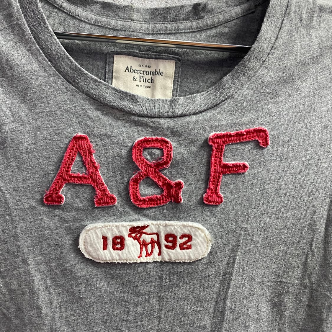 아베크롬비 y2k 패치로고 그레이 빈팔 B4665 상품이미지3