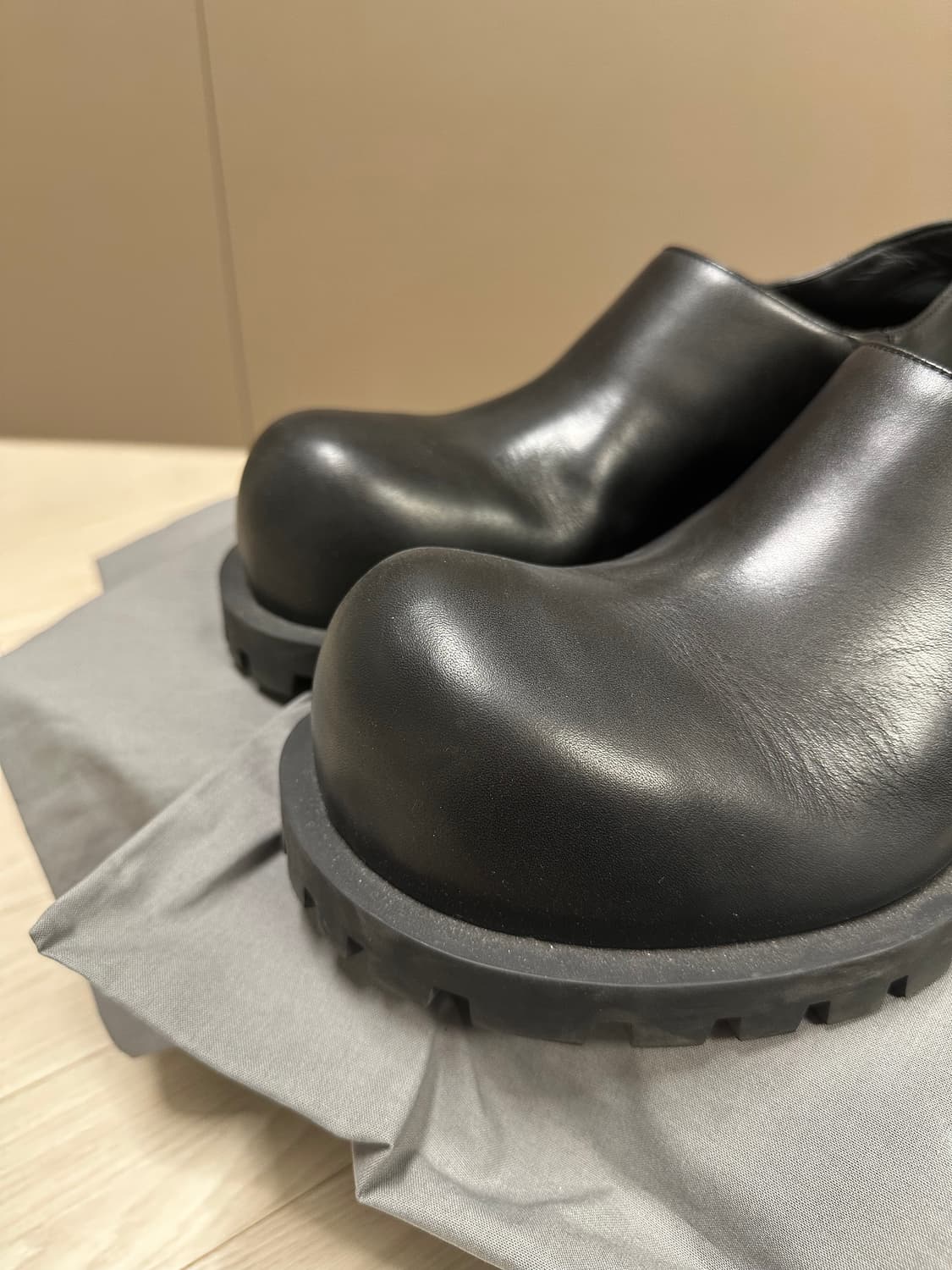 발렌시아가 허머 더비 42 상품이미지5