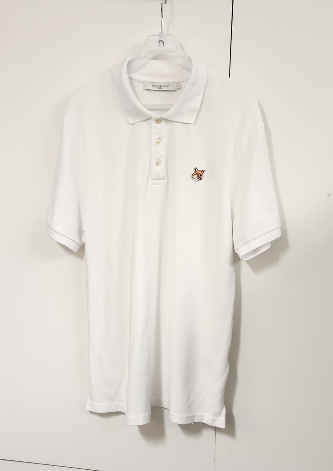메종키츠네 폭스헤드 화이트 반팔 폴로티 M 23SS 상품이미지1