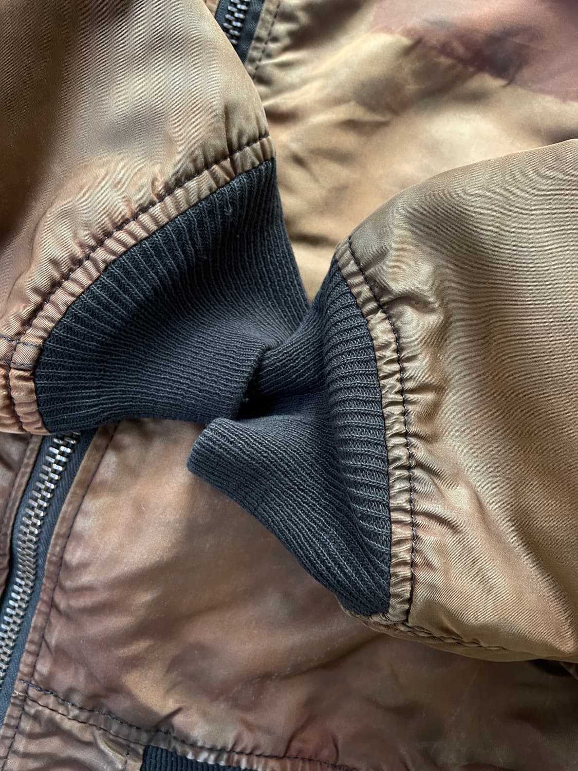 90s AlphaIndustries Distressed MA-1(USA) 상품이미지8