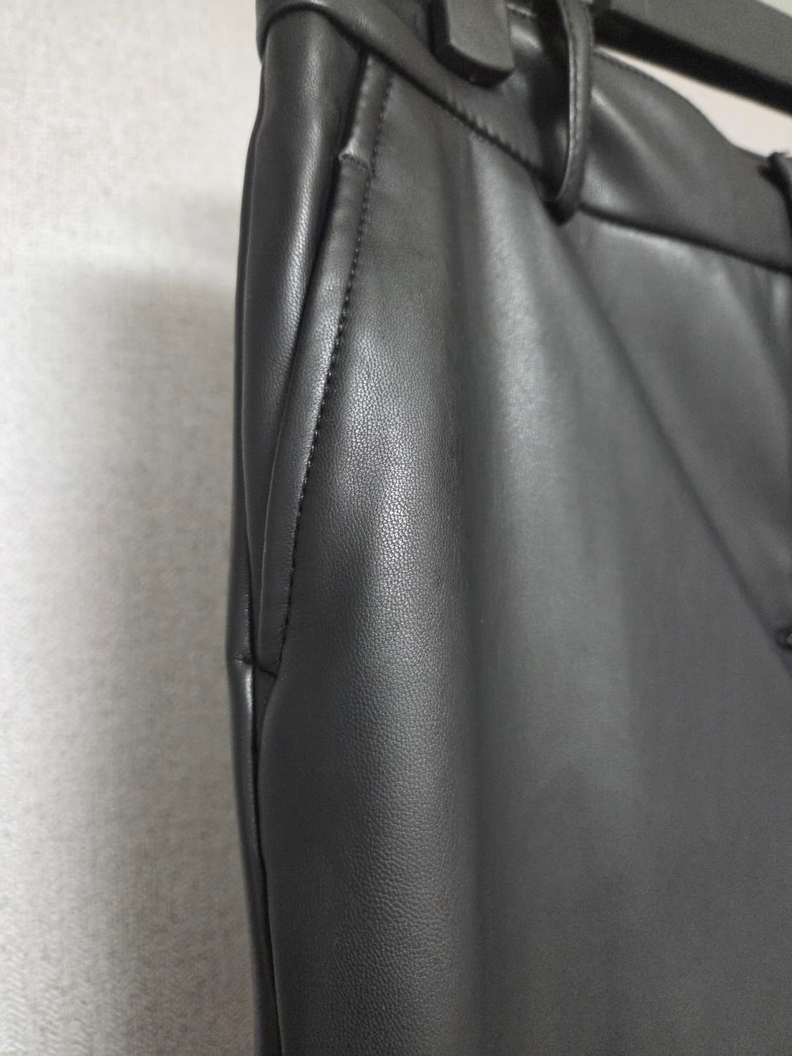 자라 페이크레더 팬츠 상품이미지3