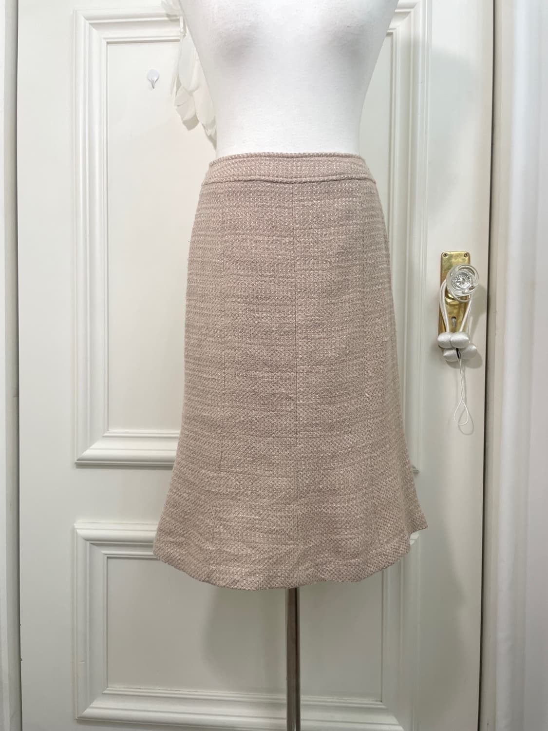beige glitter flare midi skirt(size-38) 상품이미지5