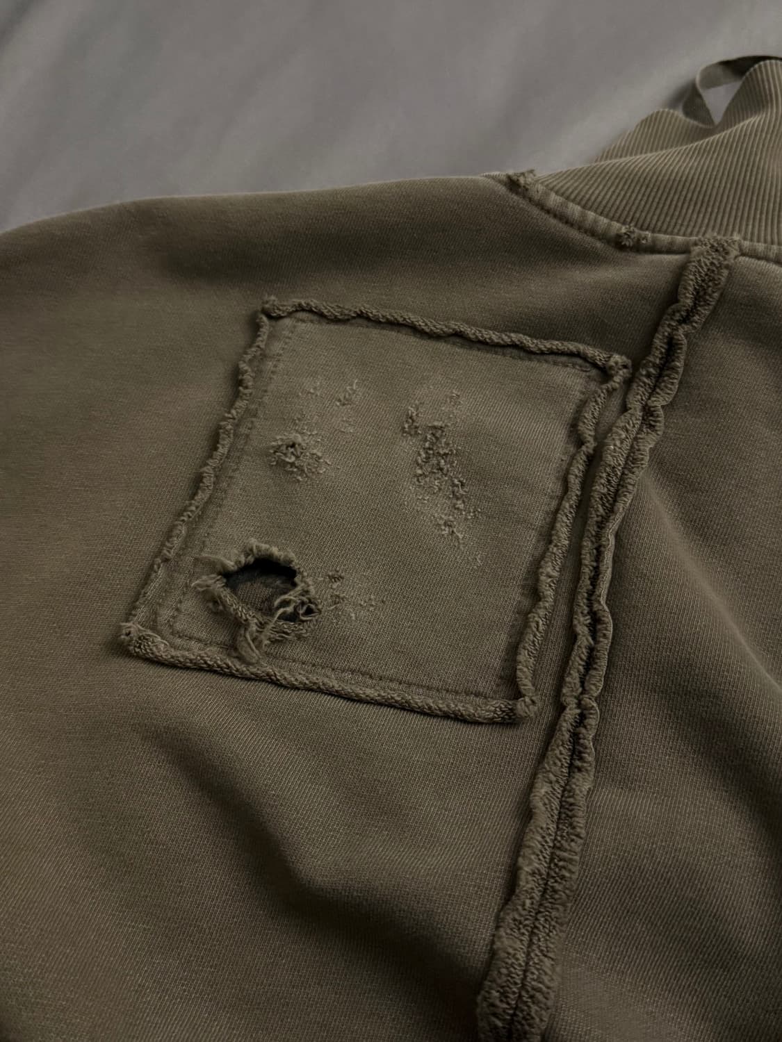 언더마이카 멀티패치 가오어 집업 카키 상품이미지4