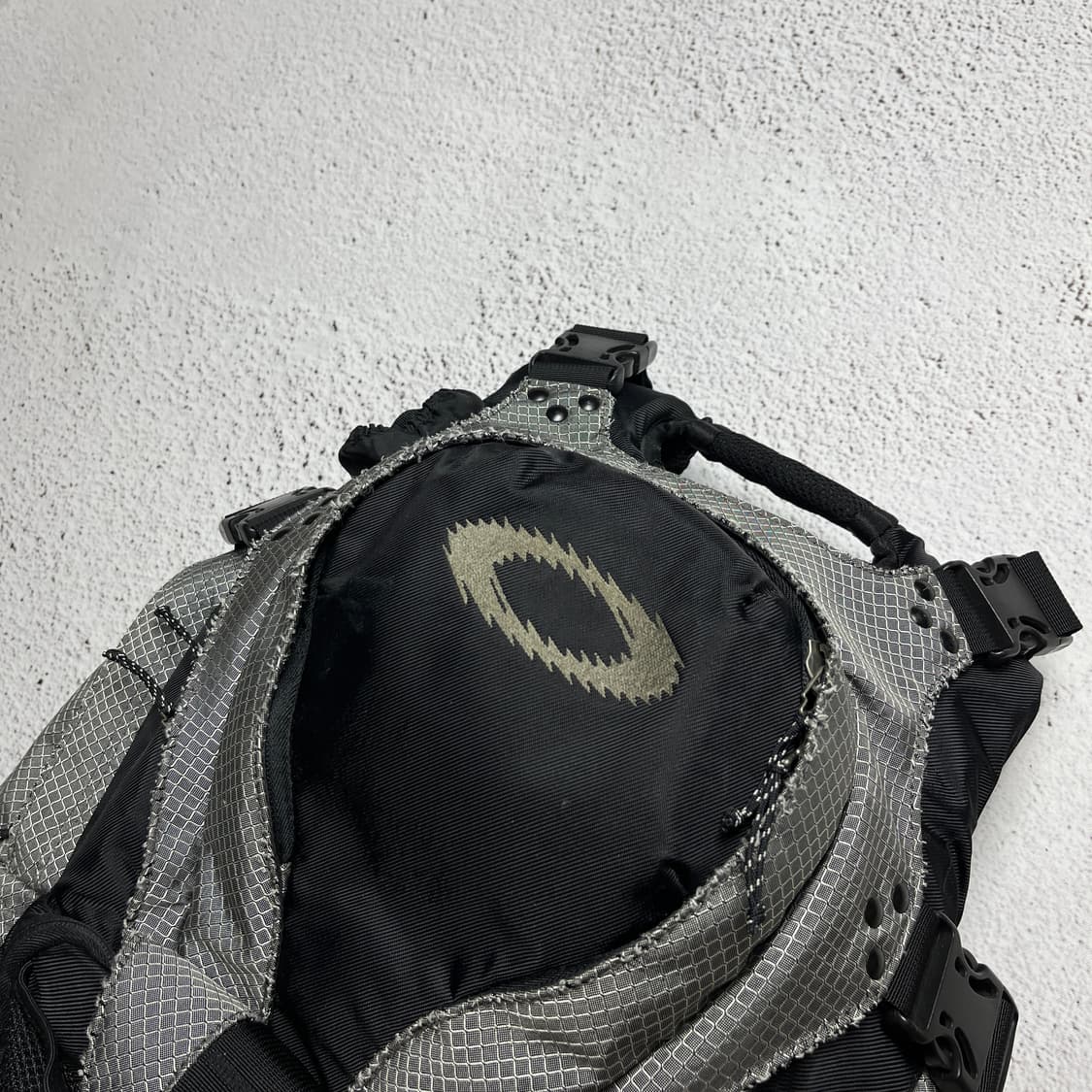 Vintage 00s Oakley Surf Wet/Dry Backpack 상품이미지3