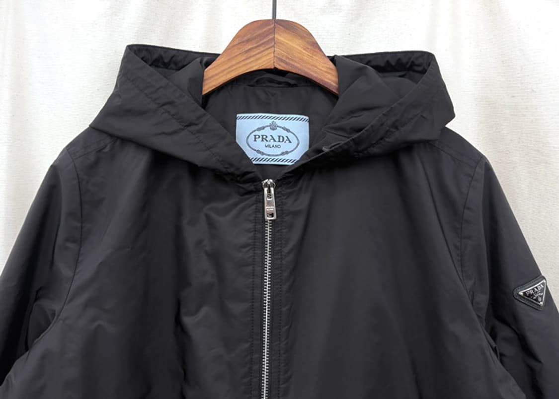 프라다 바람막이 자켓 상품이미지2