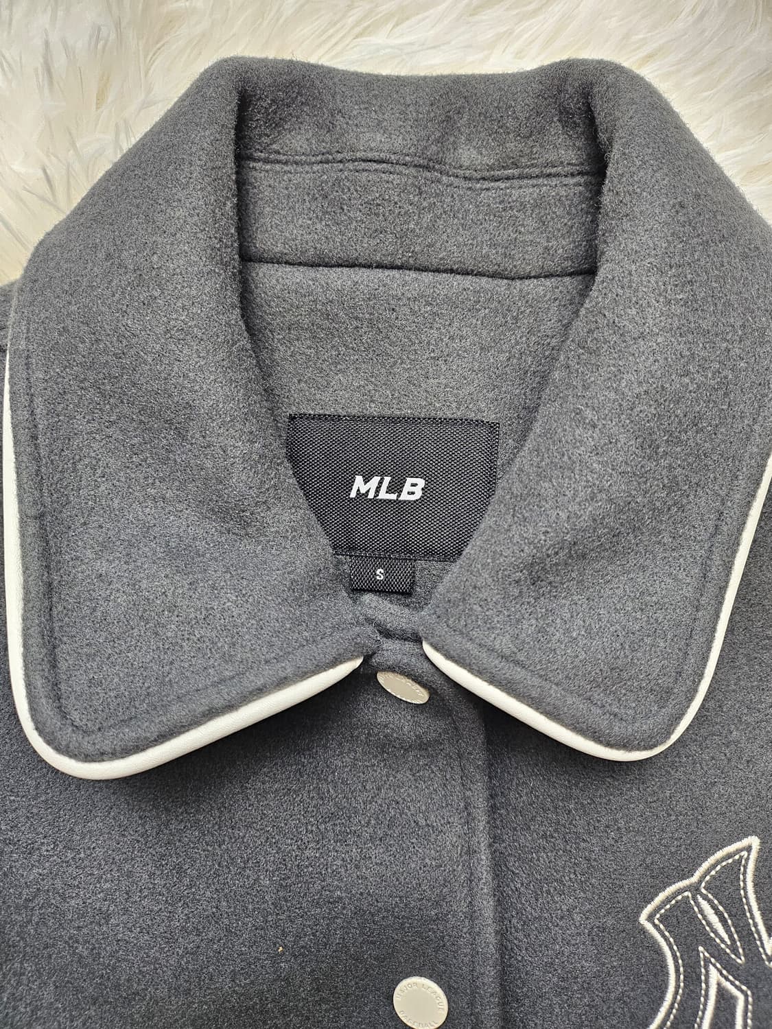 MLB 여성 울 카라 크롭 바시티자켓 NY 차콜그레이 s 상품이미지3