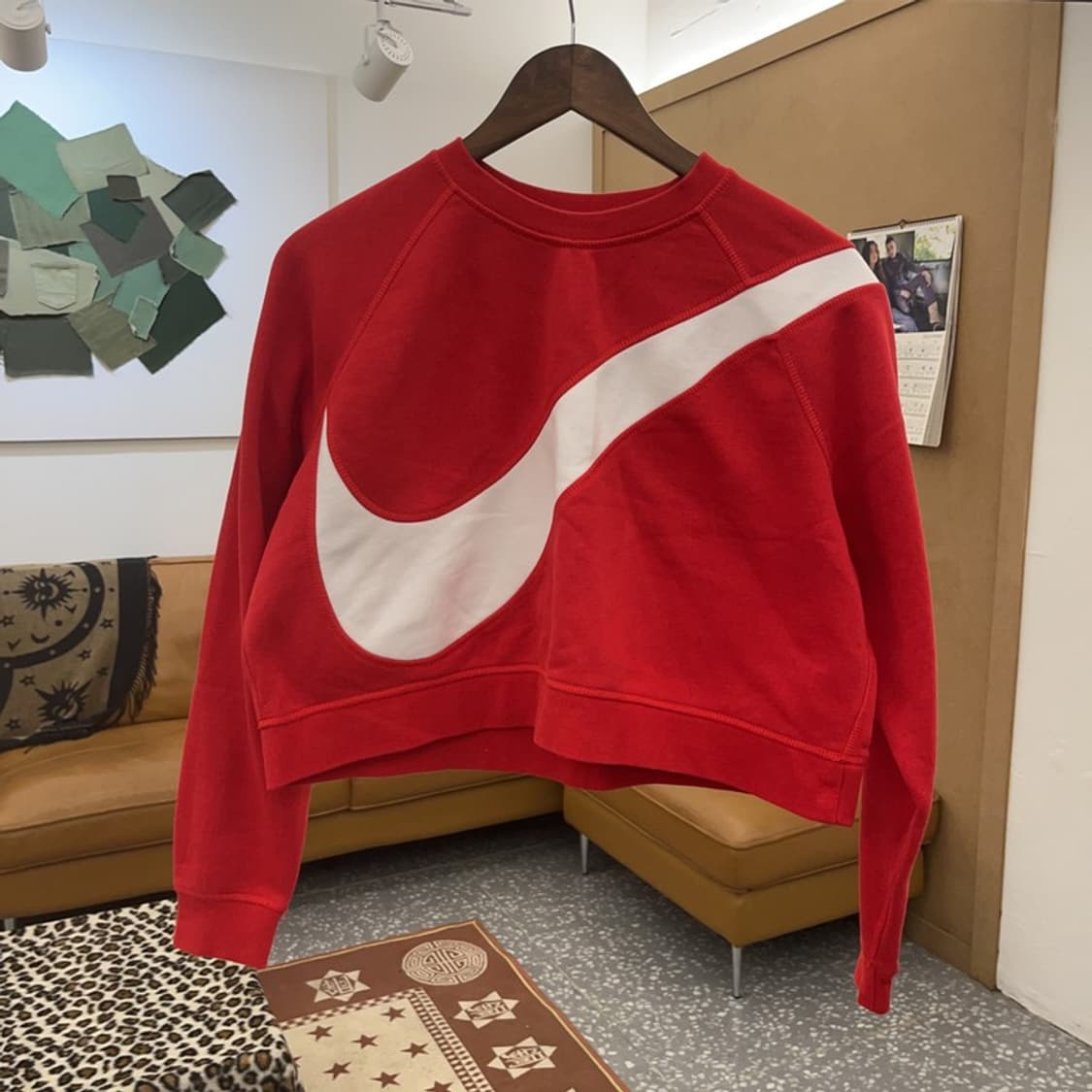 나이키 우먼 nsw 빅스우시 크롭 기모 맨투맨 L C09307 상품이미지3