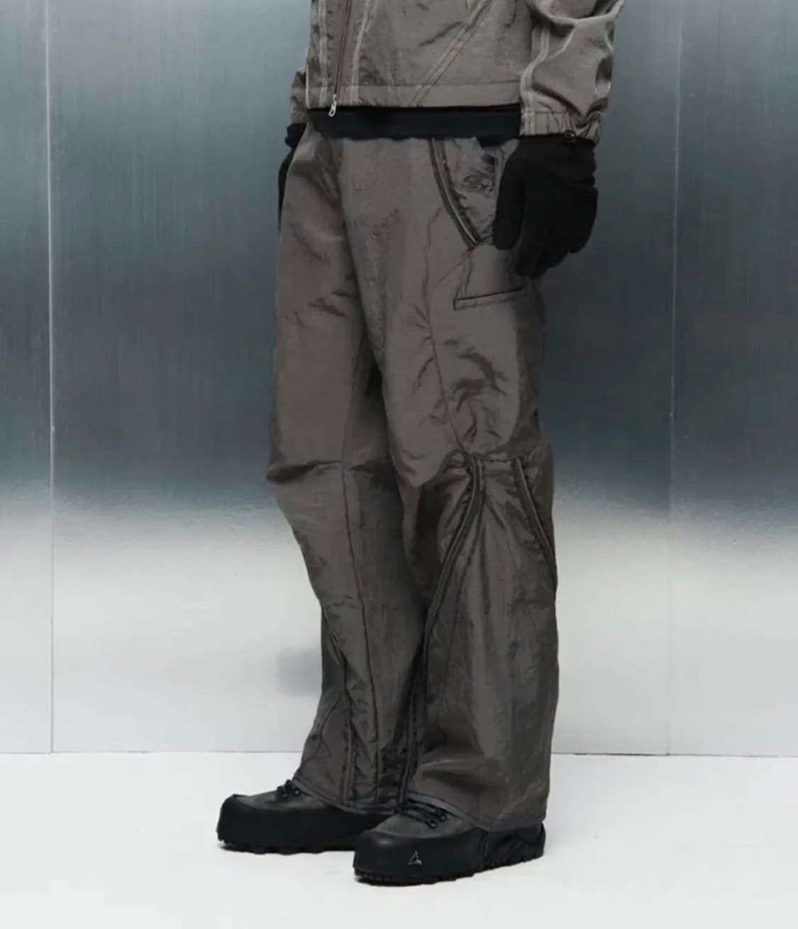 산산기어 파이핑 팬츠 웜그레이 2 상품이미지2