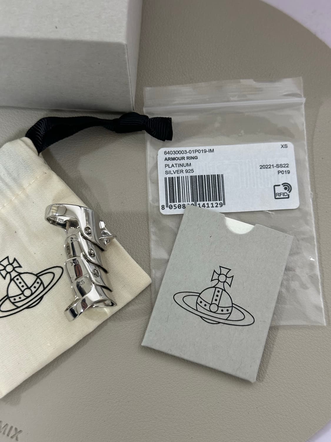 비비안웨스트우드 아머 링 실버 xs 상품이미지2