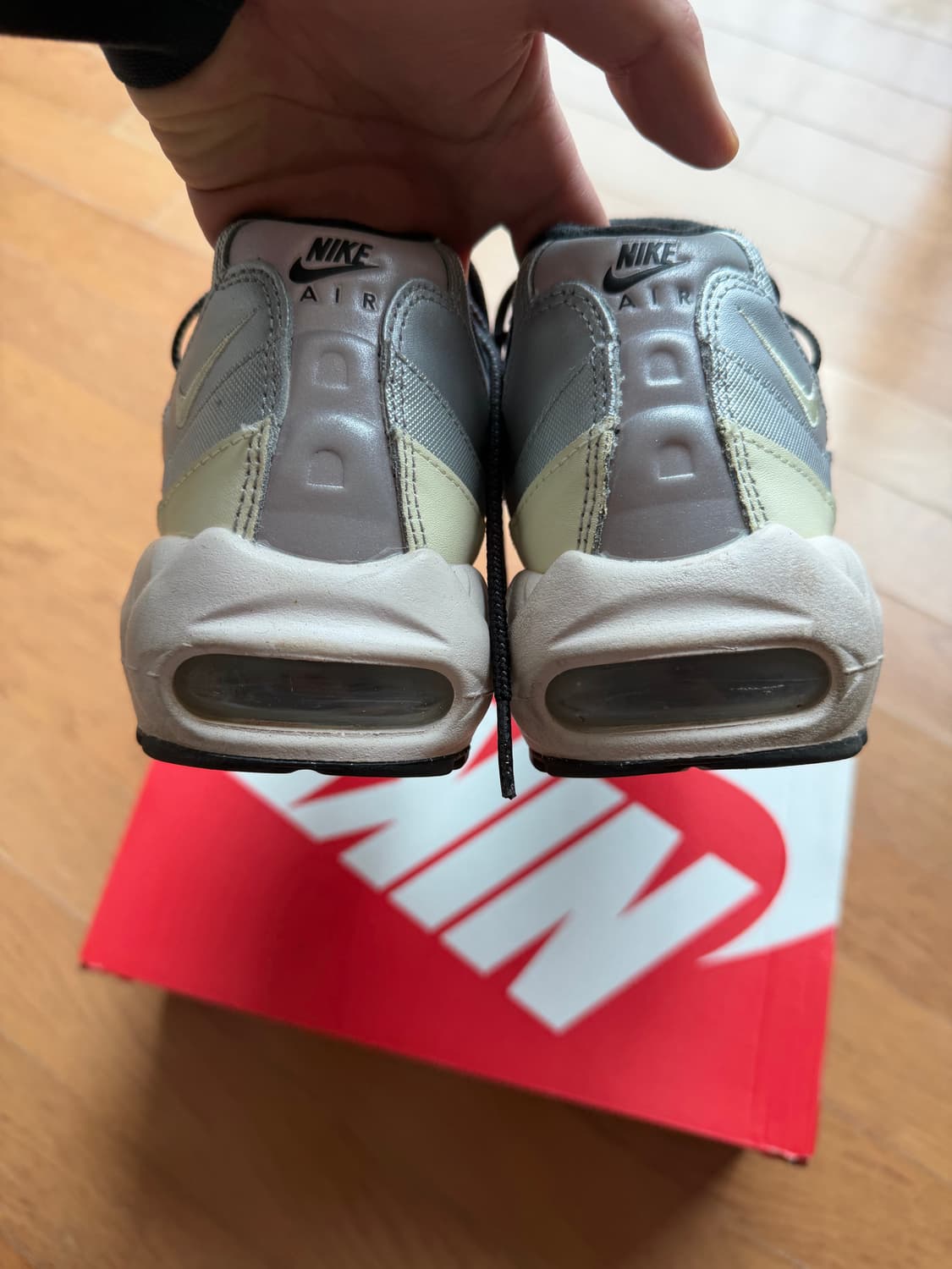 나이키 에어맥스 95 메탈릭 실버 상품이미지6