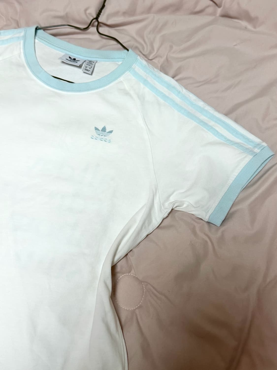 아디다스 화이트 + 하늘 흰하 링거티 반팔 티셔츠 s 상품이미지3