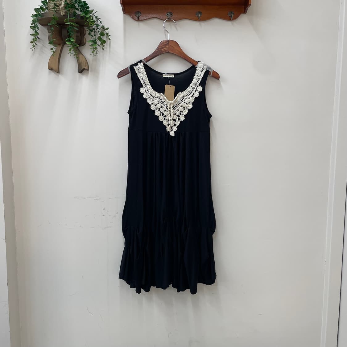 da da de epatant 화이트 레이스 디테일 블랙 나시 원피스  상품이미지1