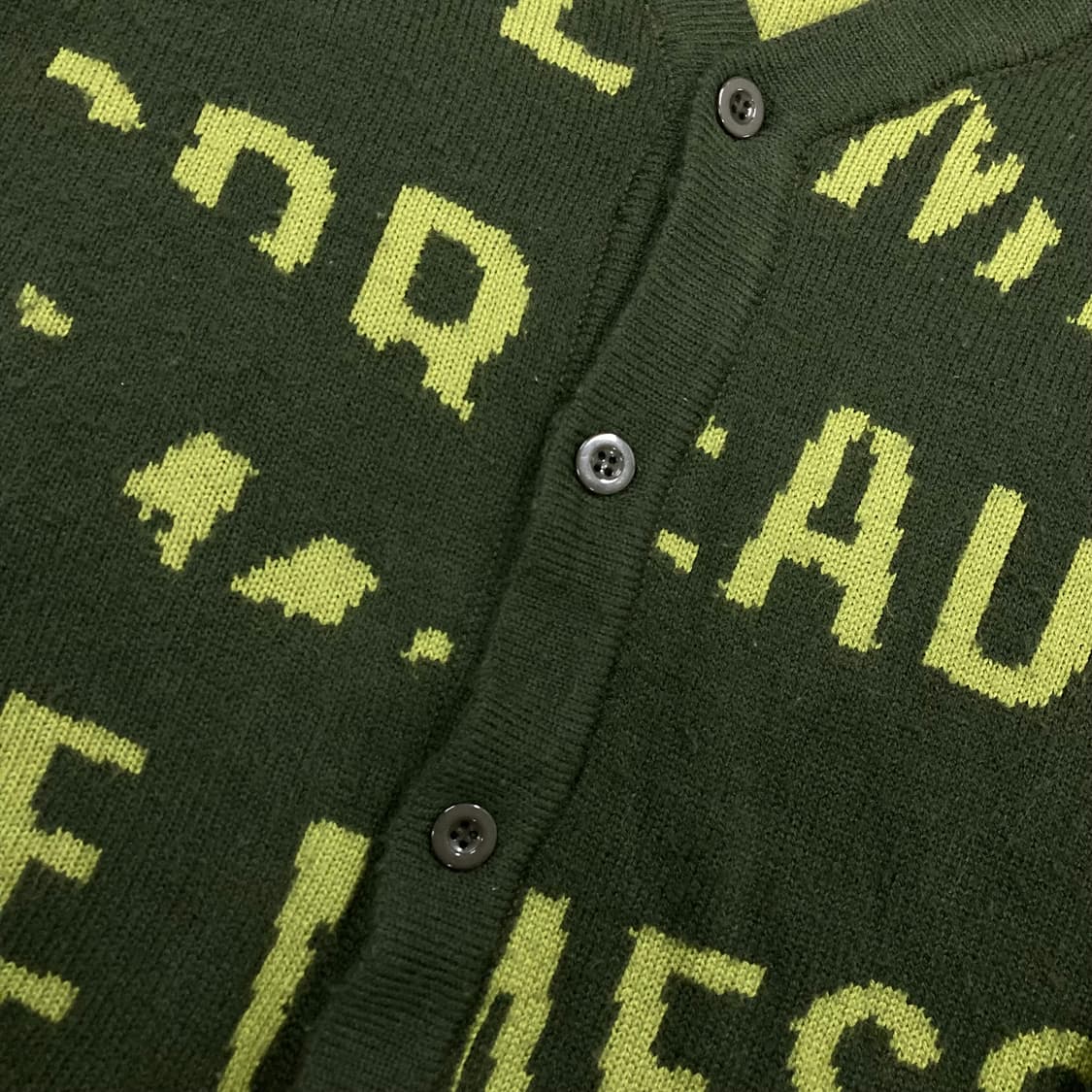 브라운브레스 그린 컬러 스펠아웃 가디건 상품이미지2