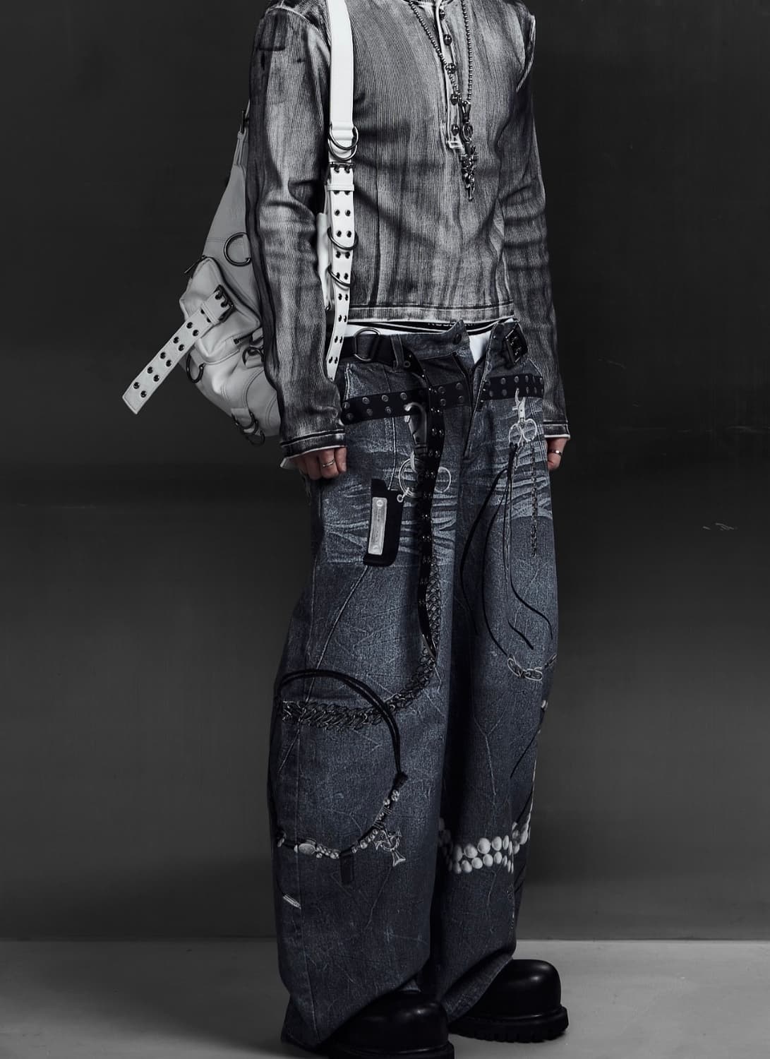 rosenkreuz leather bag 상품이미지4