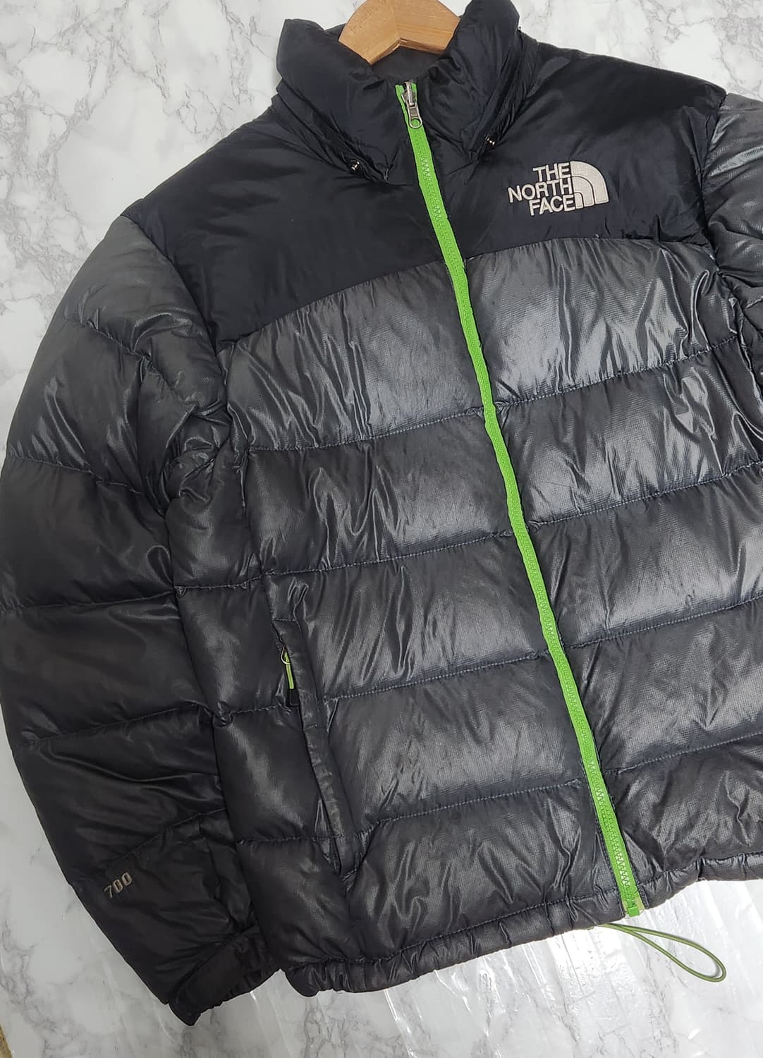 노스페이스 700 눕시 그레이 패딩 자켓 상품이미지2