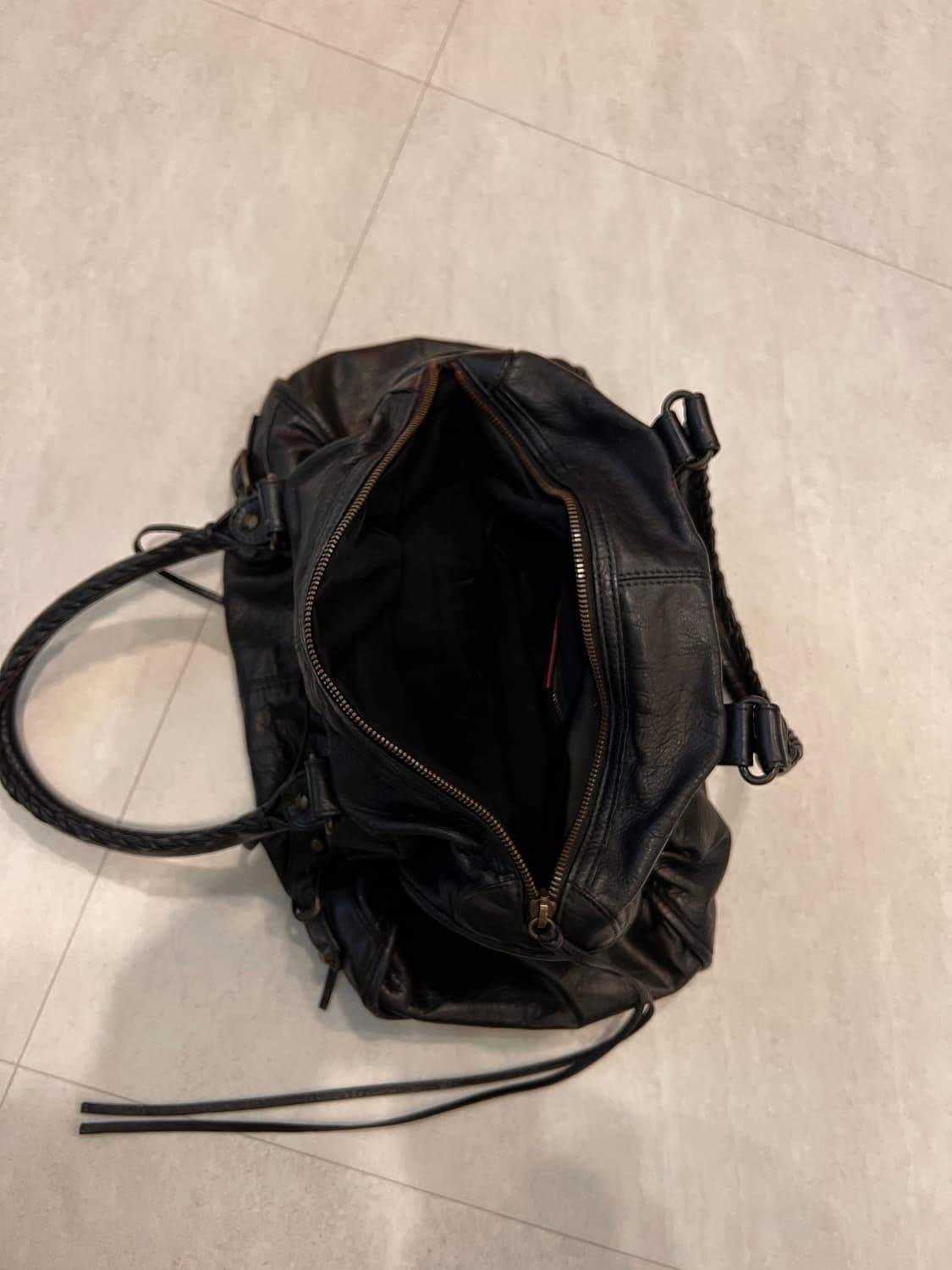 발렌시아가 시티 모터백 상품이미지5