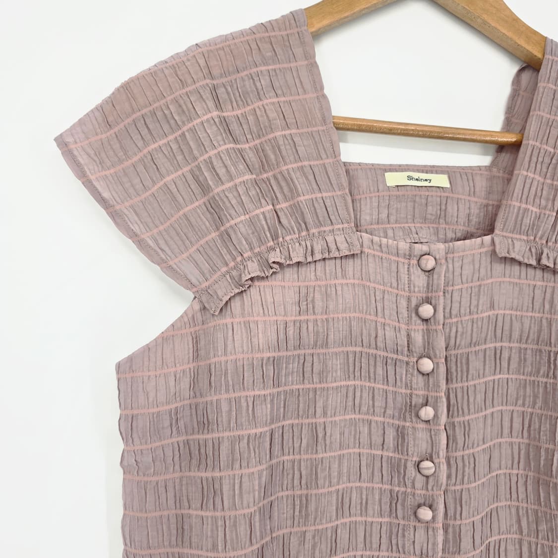 Shelney 링클 텍스처 버튼 블라우스 페미닌 무드 상품이미지2