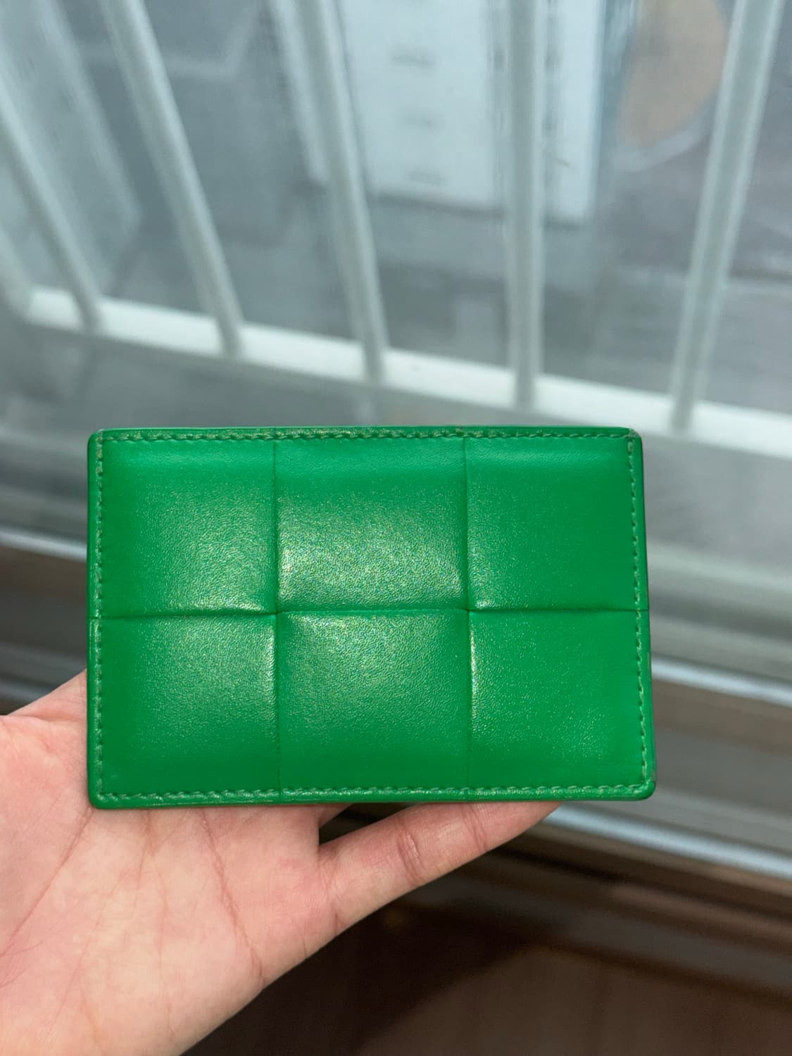 보테가베네타 카프스킨 카드지갑 패러킷 상품이미지1