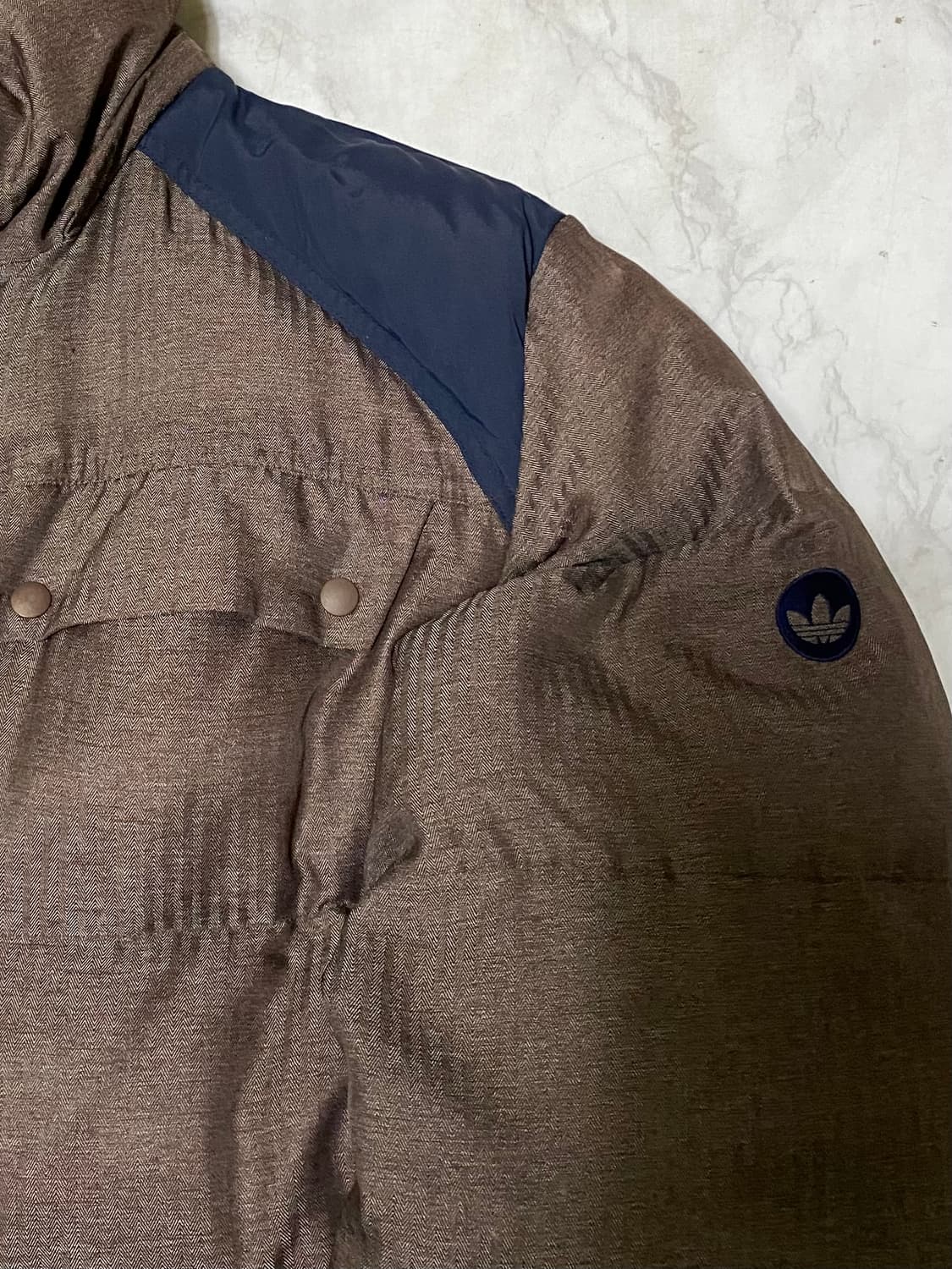 아디다스 브라운 패딩 점퍼 110 사이즈 상품이미지3