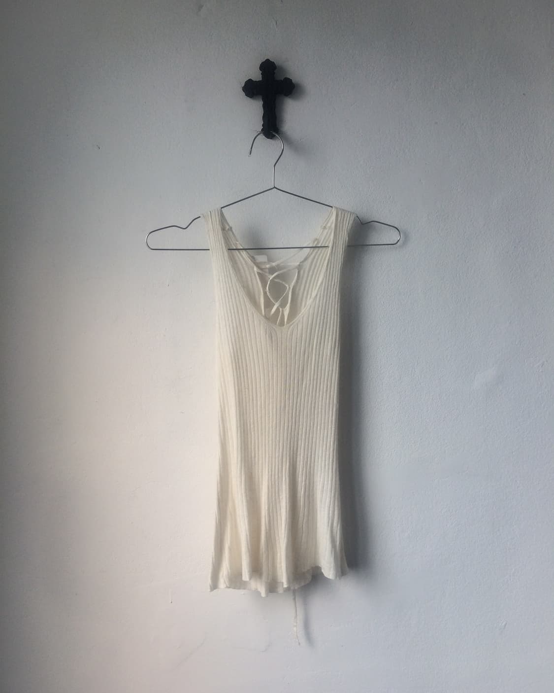 Back lace up point ribbed sleeveless 상품이미지4