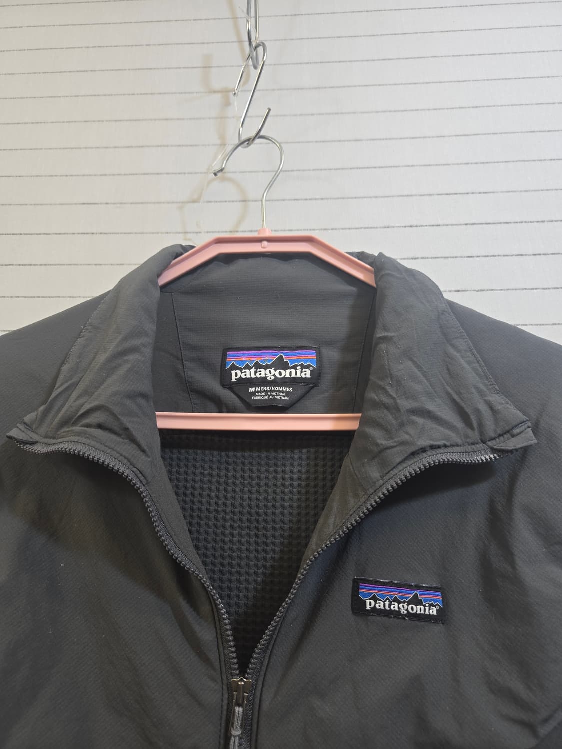 파타고니아 (정품)경량 패딩 조끼 그레이 상품이미지5