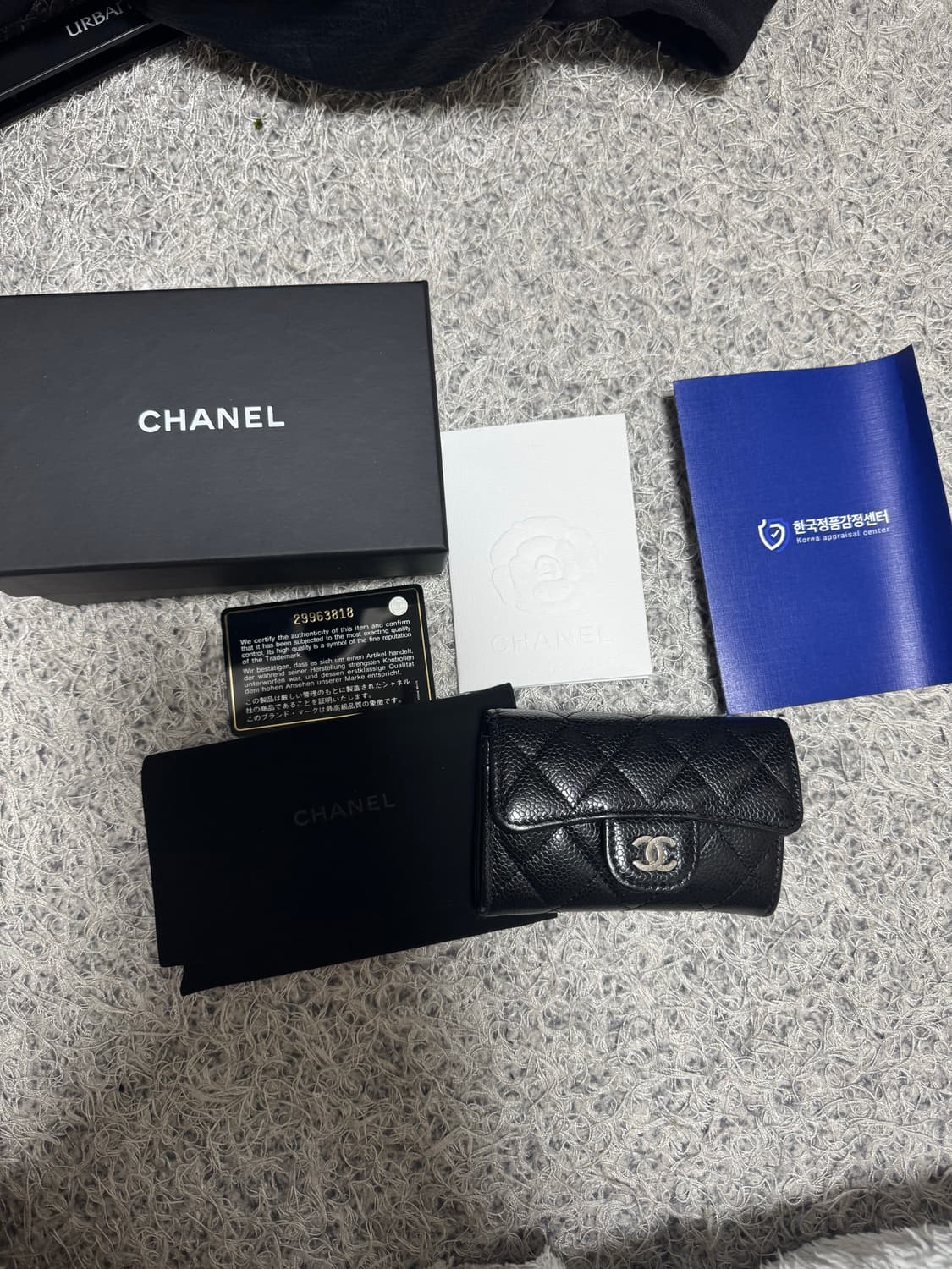 샤넬 캐비어 똑딱이 은장 카드지갑 블랙 상품이미지2