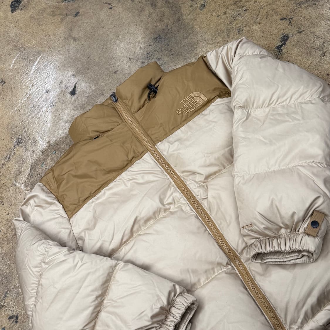 노스페이스 브라운 베이지 눕시 패딩 150 상품이미지1