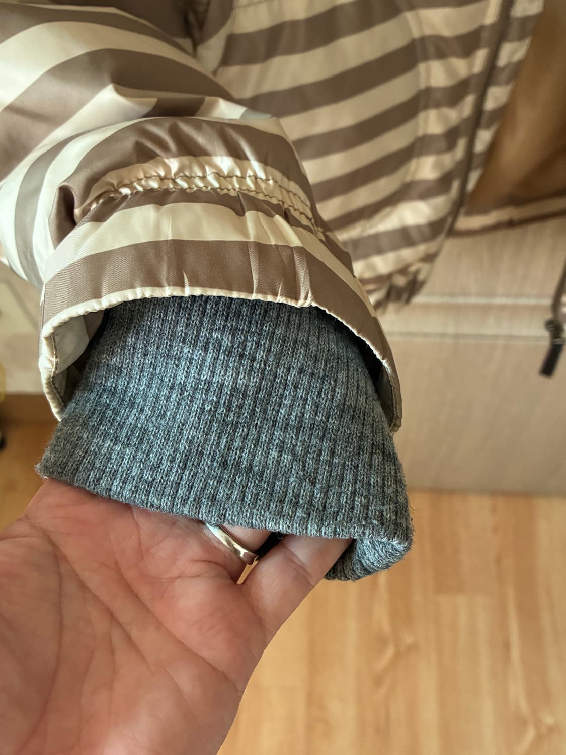 스트라이프 패딩 점퍼 상품이미지3