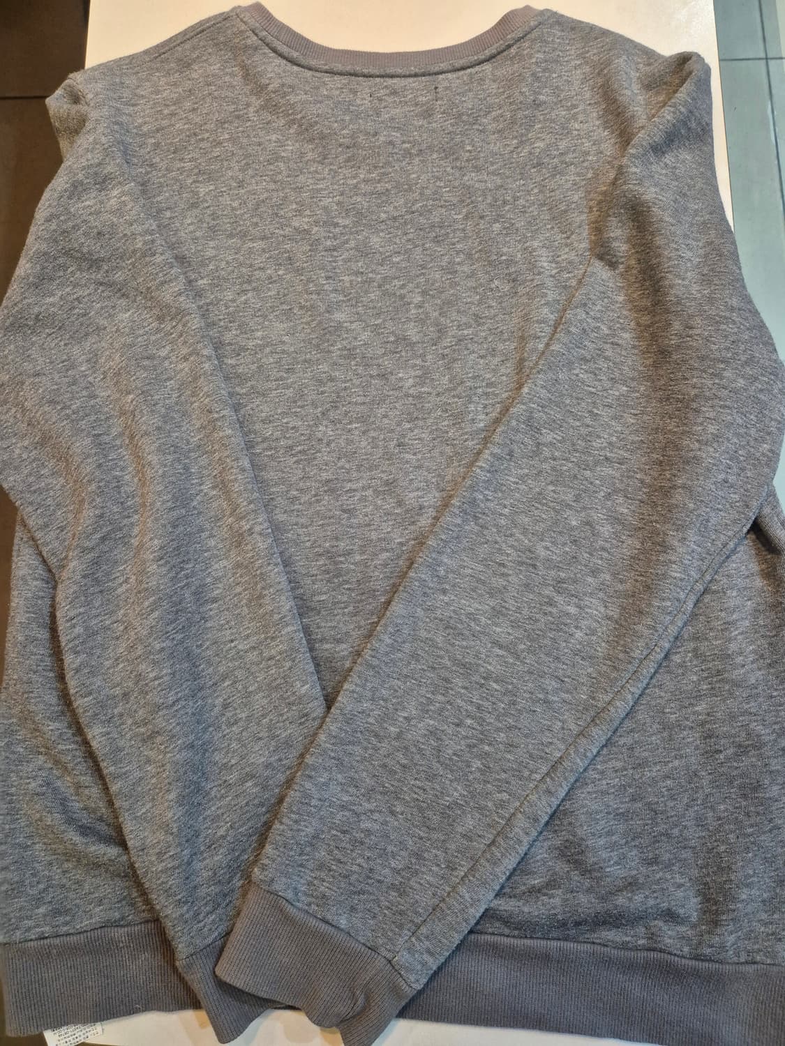 엠포리오 아르마니 베이직 프렌치 테리 스웨터 m 95~100 판매합니다 상품이미지3