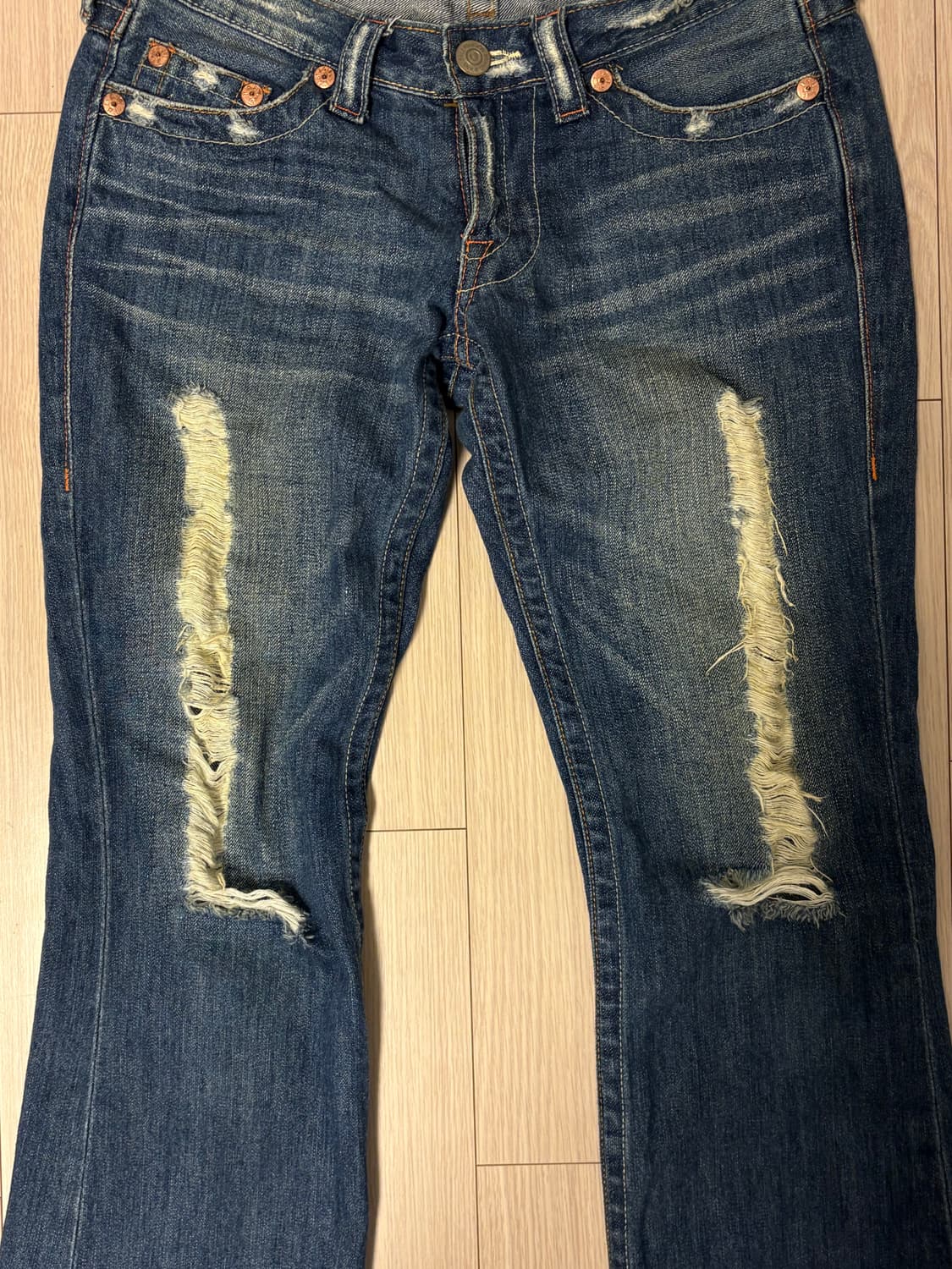 트루릴리젼 데미지 팬츠 상품이미지3