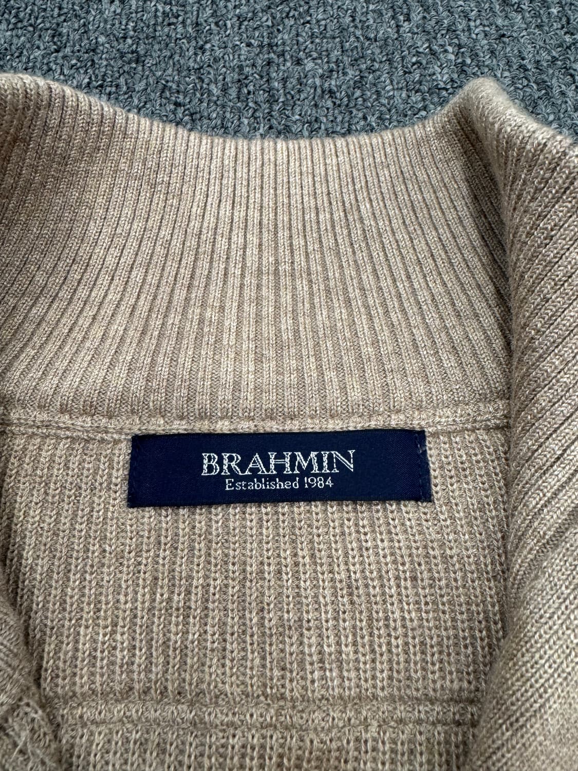 38)Brahmin 빈티지 투웨이 스웨이드 베이지 여성 니트집업 상품이미지4