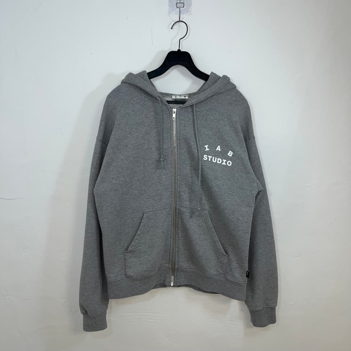 IAB Studio grey hood zip-up 상품이미지4