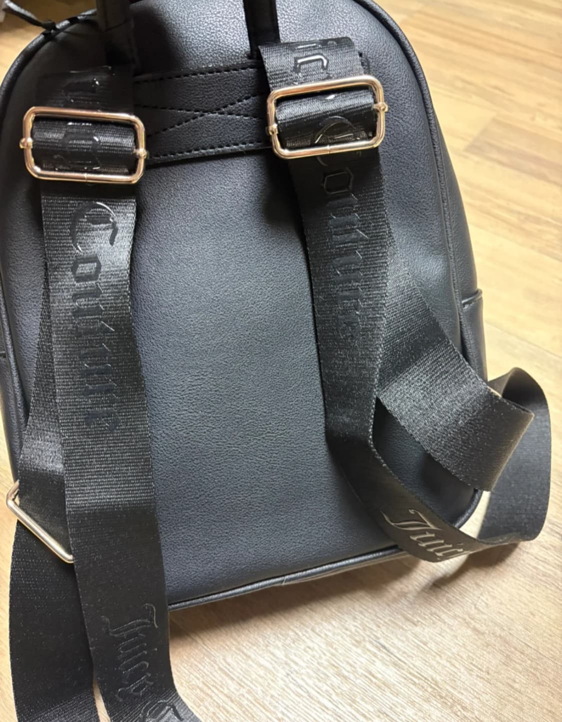 쥬시꾸띄르 레더백팩  상품이미지2