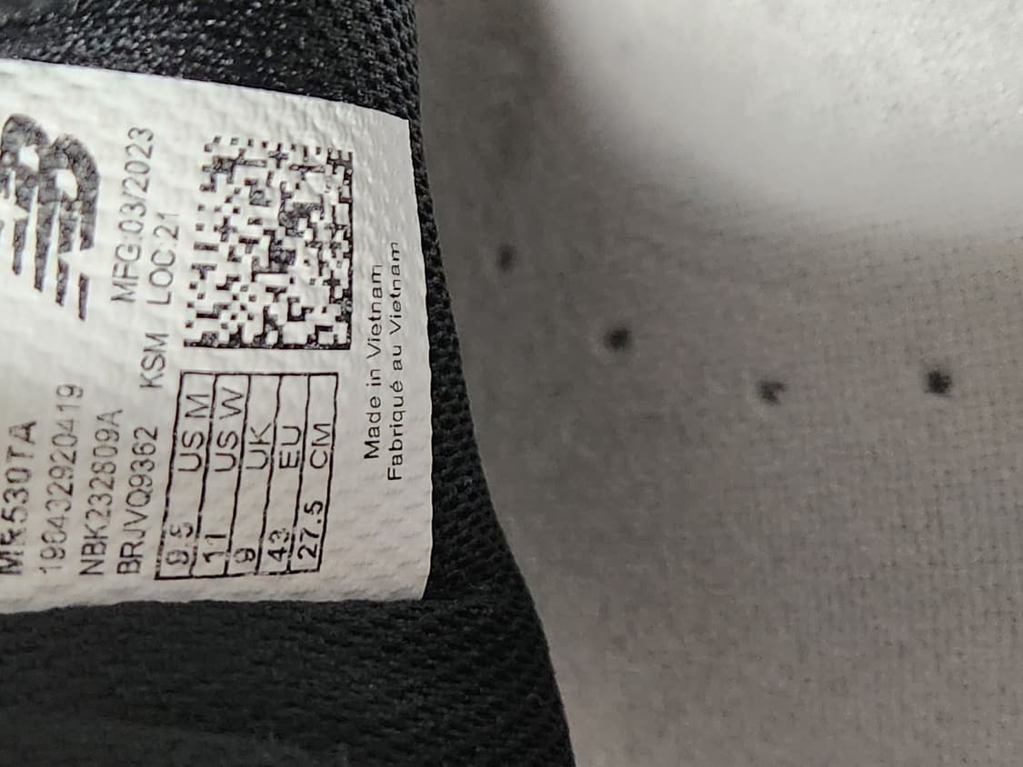 뉴발란스 530 실버 크림 MR530TA 운동화 사이즈275

사진처럼  상품이미지10